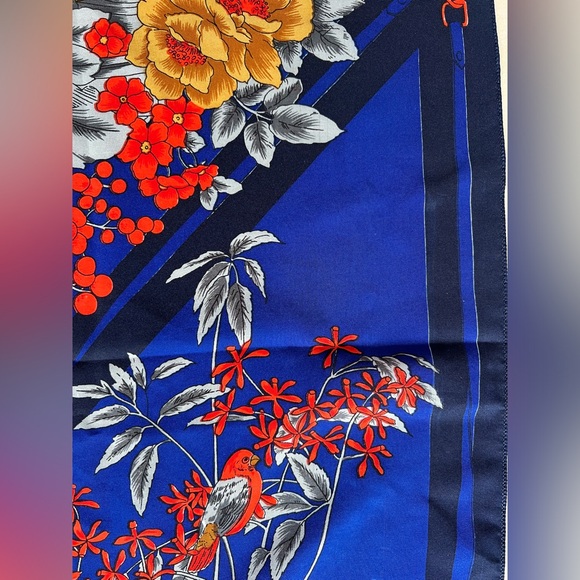 💐🟦Sunkyung Sa Silk Scarf | Yellow/Orange Bouquets | 29" Square | Vtg Japanese - Picture 16 of 17